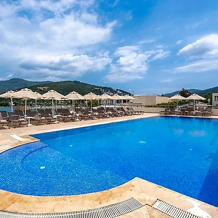 Hotel Trendlife Torba *